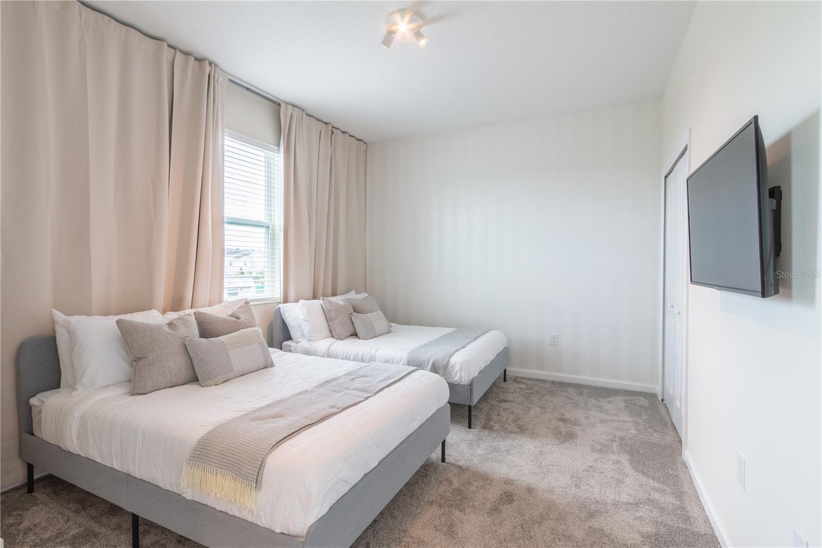 CHAMPIONSGATE CONDO PH 2 - Residential