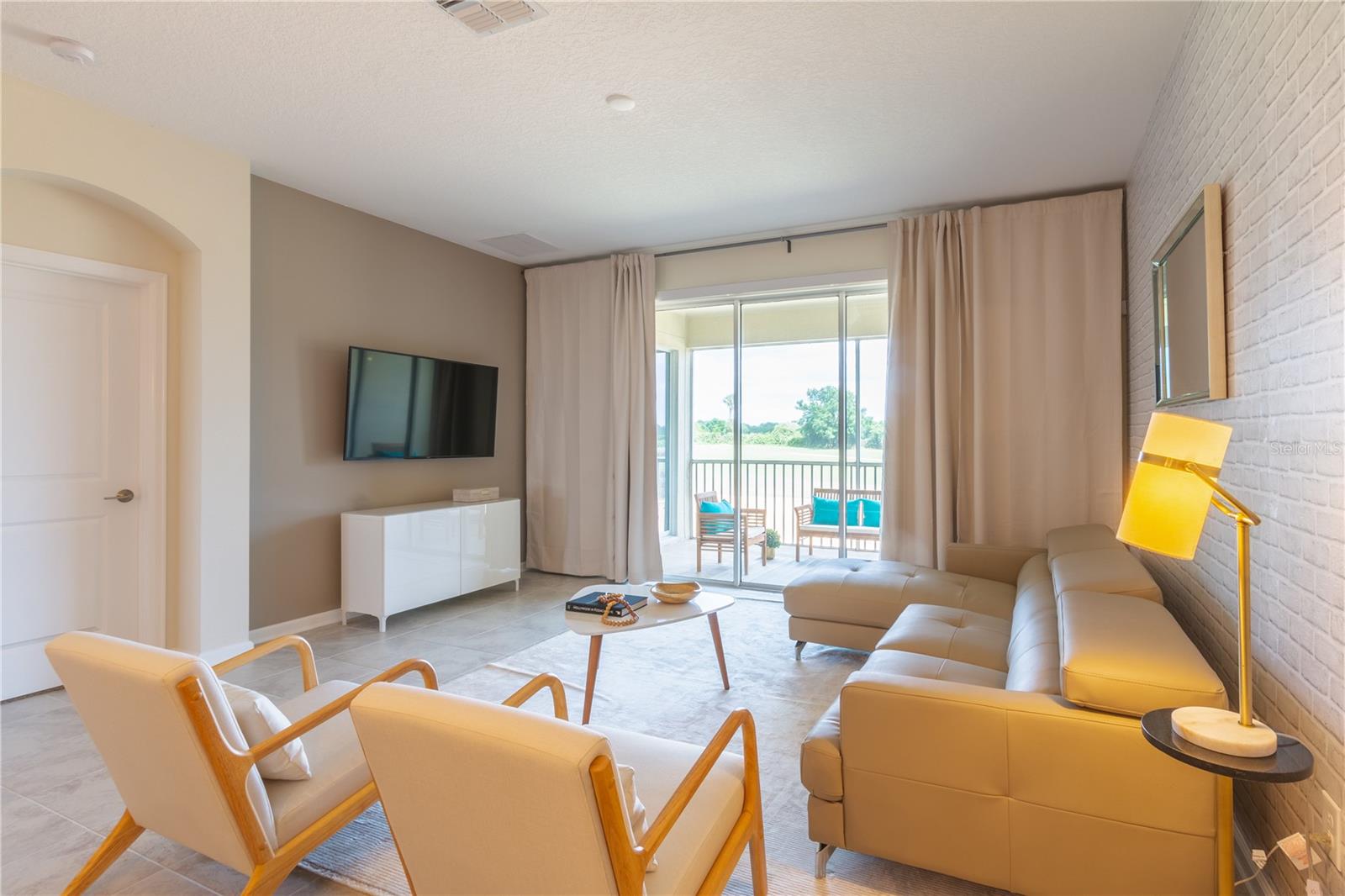 CHAMPIONSGATE CONDO PH 2 - Residential