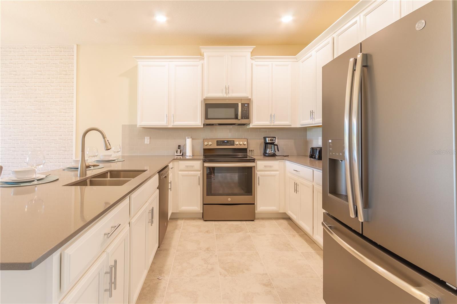 CHAMPIONSGATE CONDO PH 2 - Residential