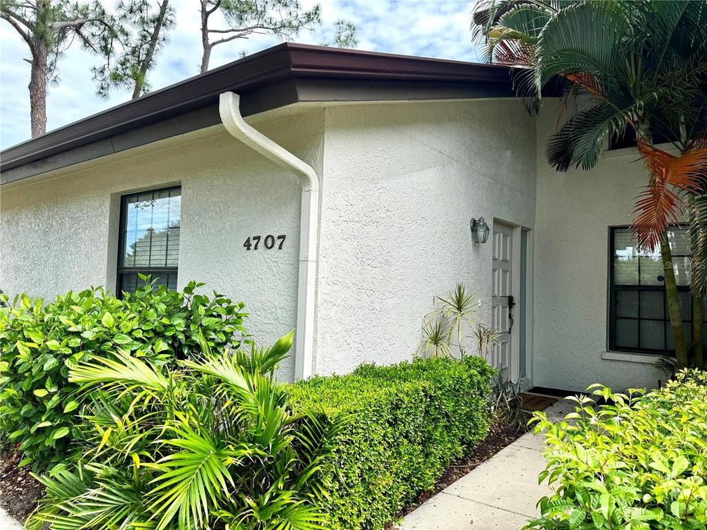 Photo of 4707 Winslow Beacon #2, Sarasota, FL 34235 (MLS # A4691003)