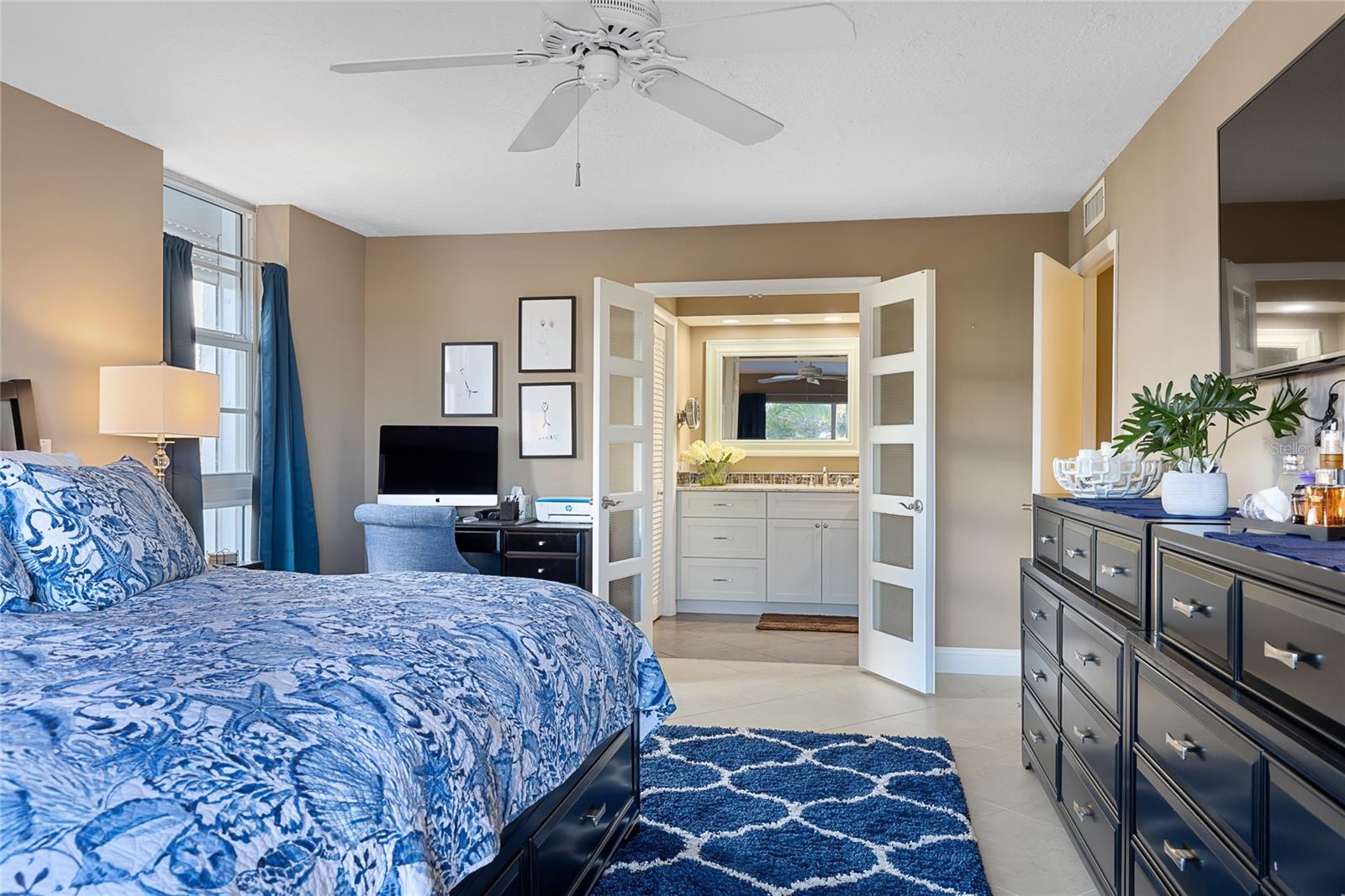 ST ARMAND TOWERS - Residential