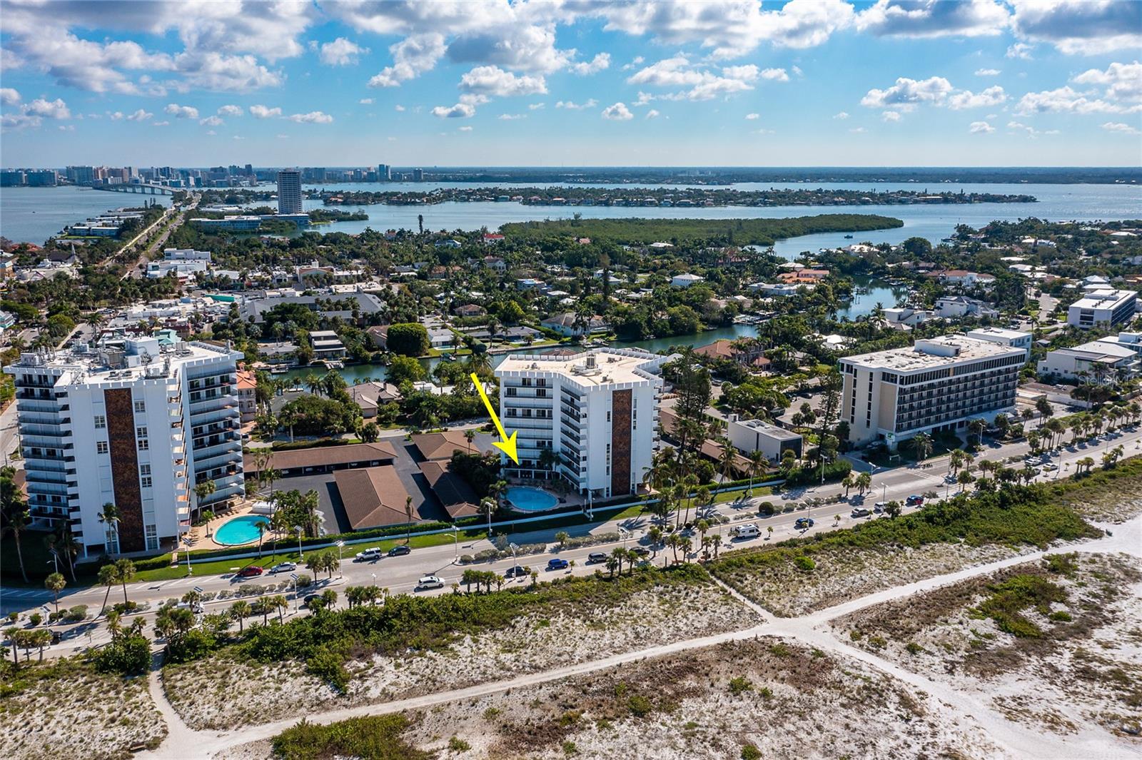 ST ARMAND TOWERS - Residential