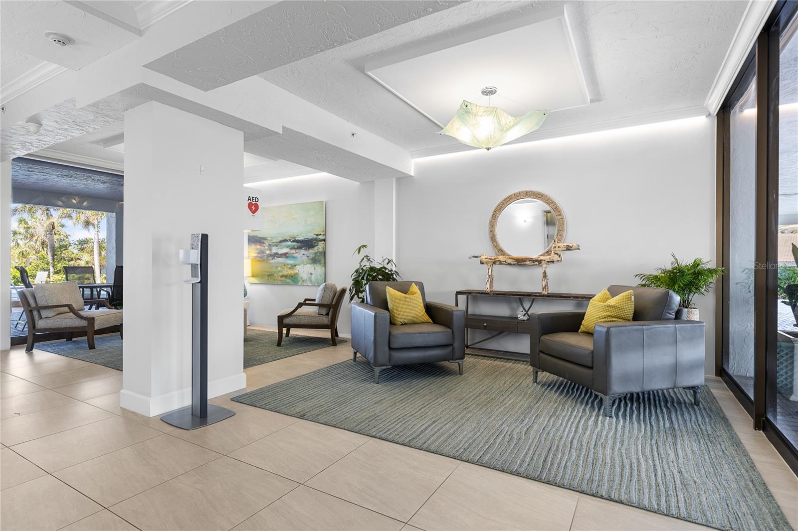 ST ARMAND TOWERS - Residential