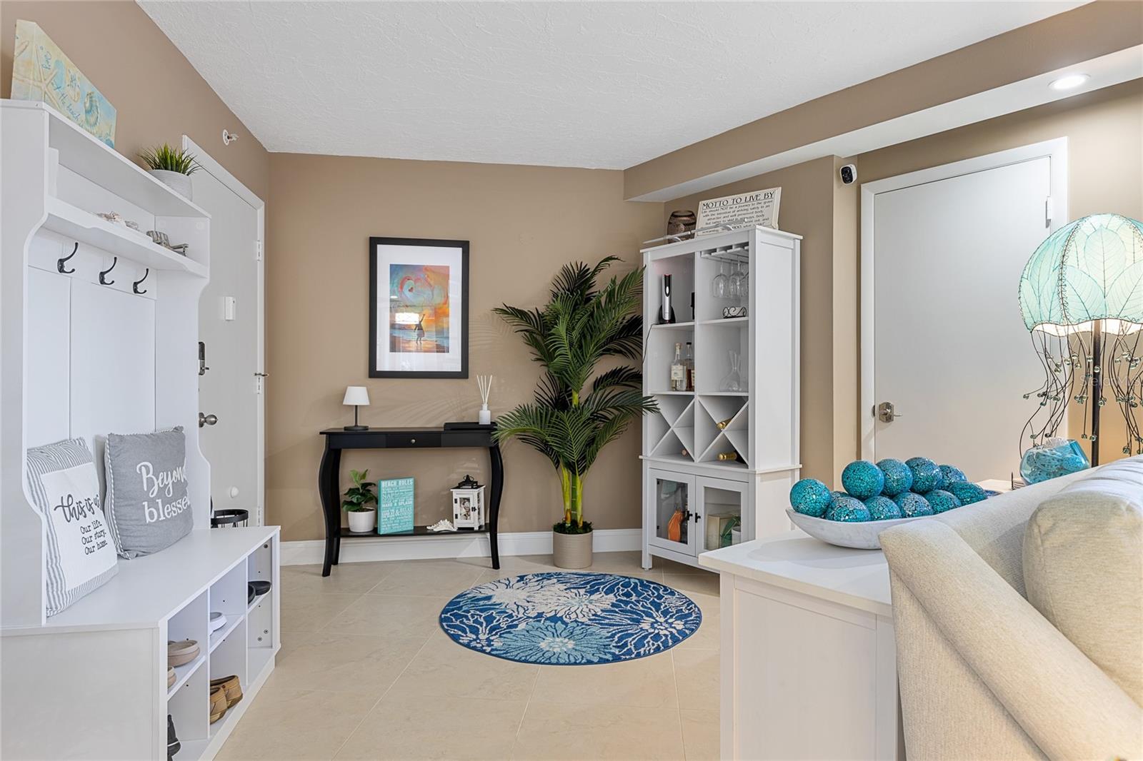 ST ARMAND TOWERS - Residential