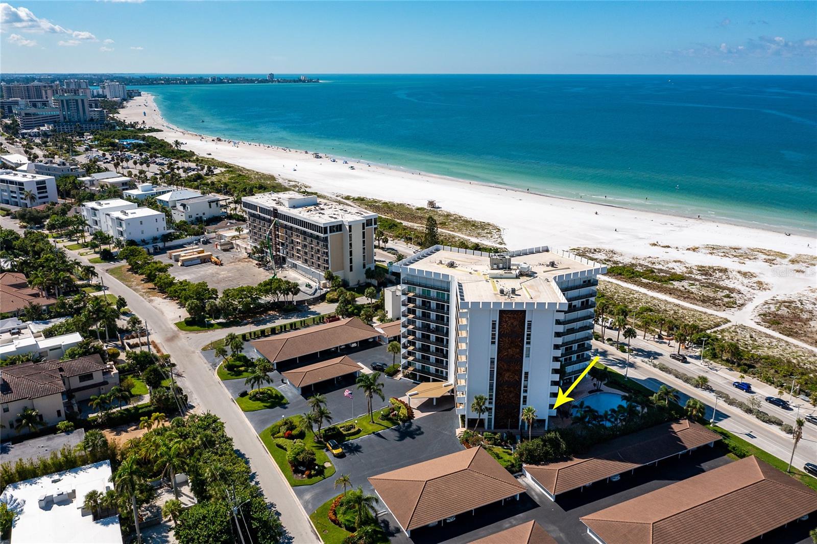 ST ARMAND TOWERS - Residential