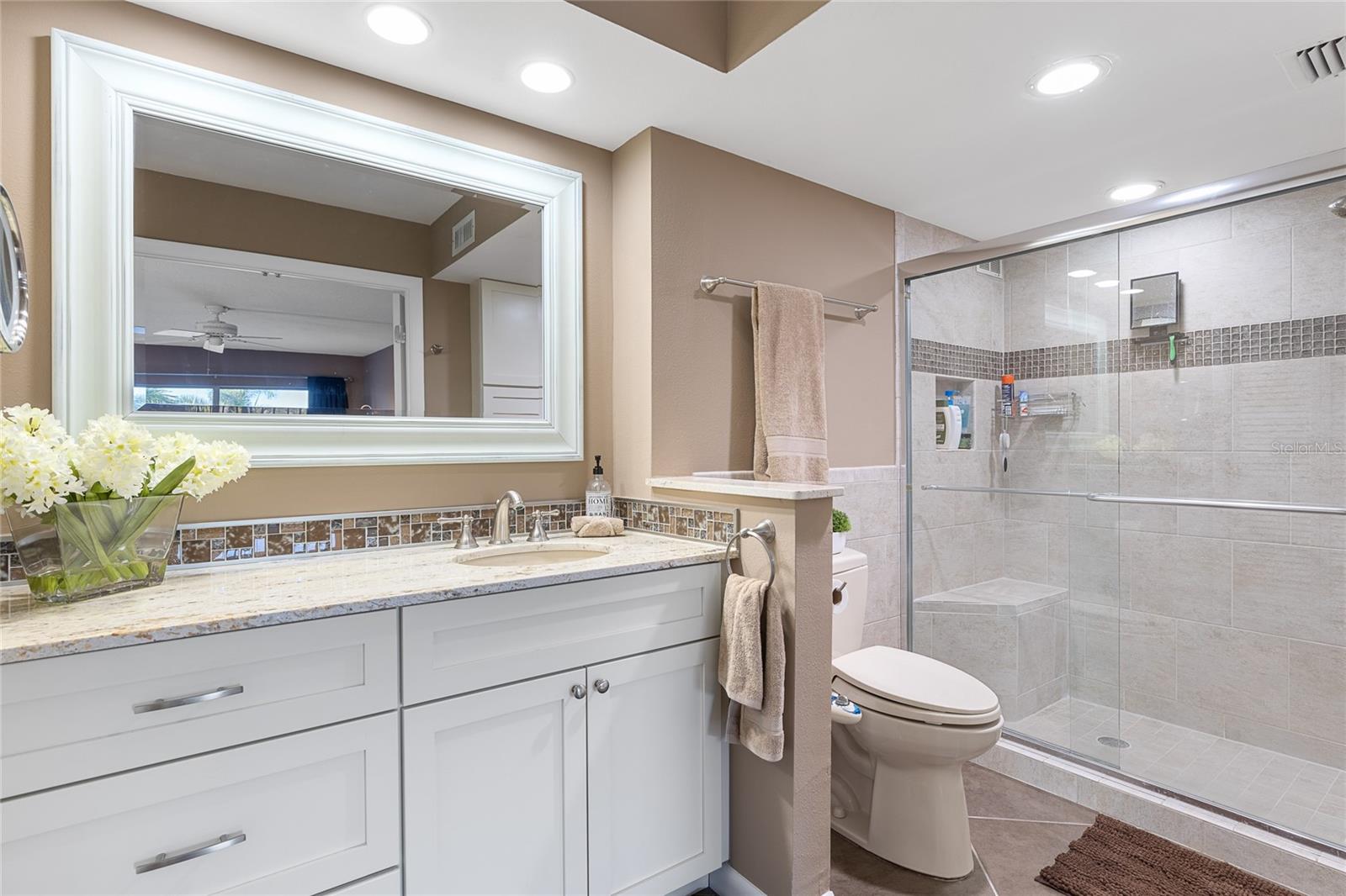 ST ARMAND TOWERS - Residential