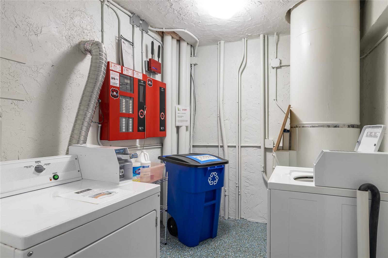 ST ARMAND TOWERS - Residential