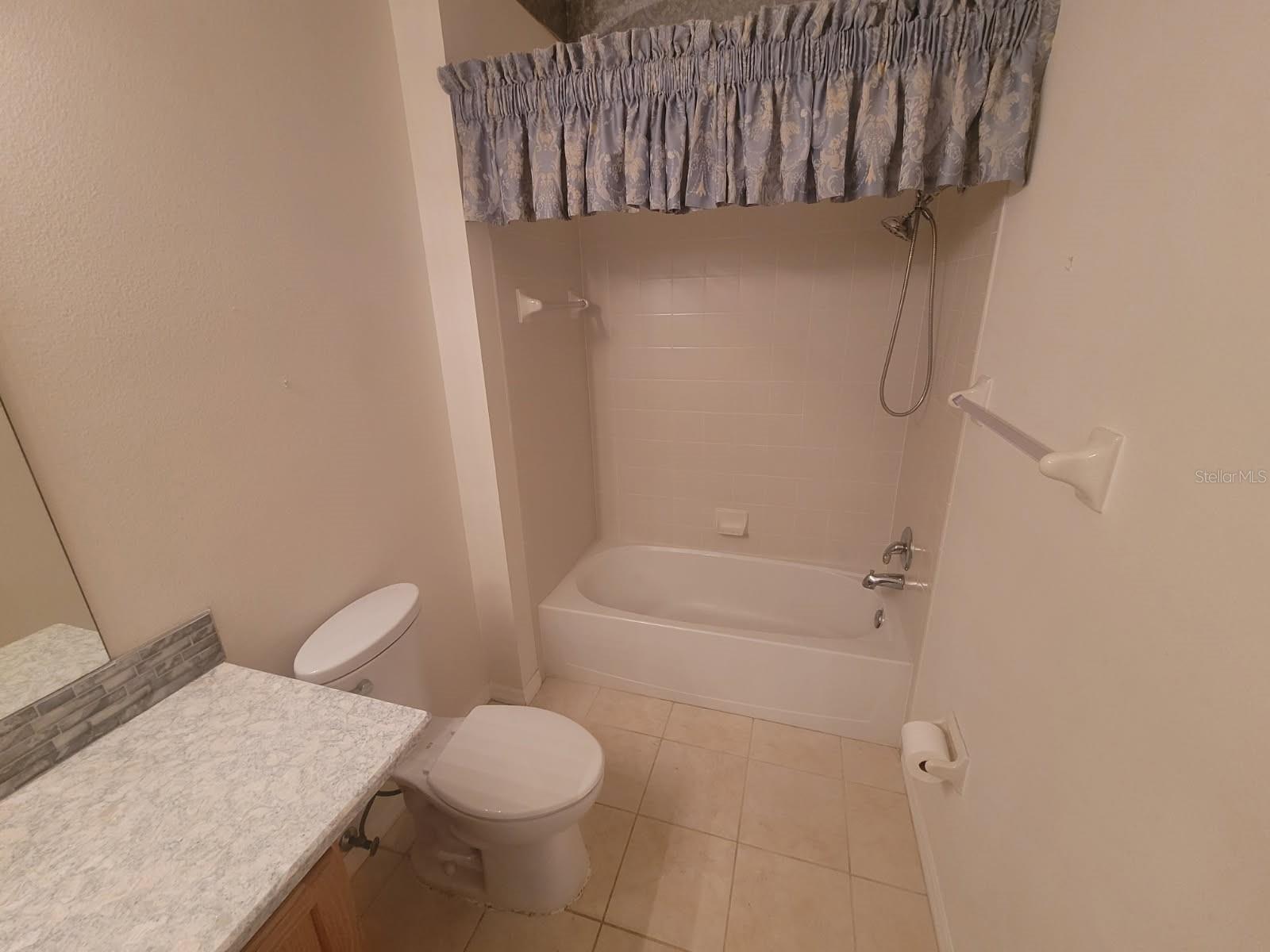 HERON CREEK - Residential Lease