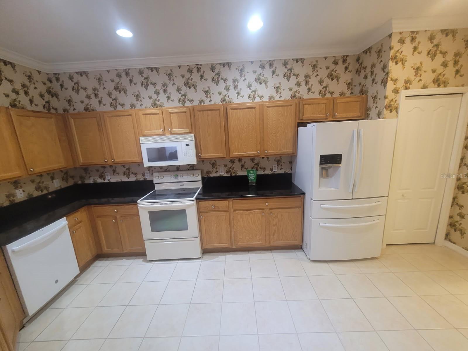 HERON CREEK - Residential Lease