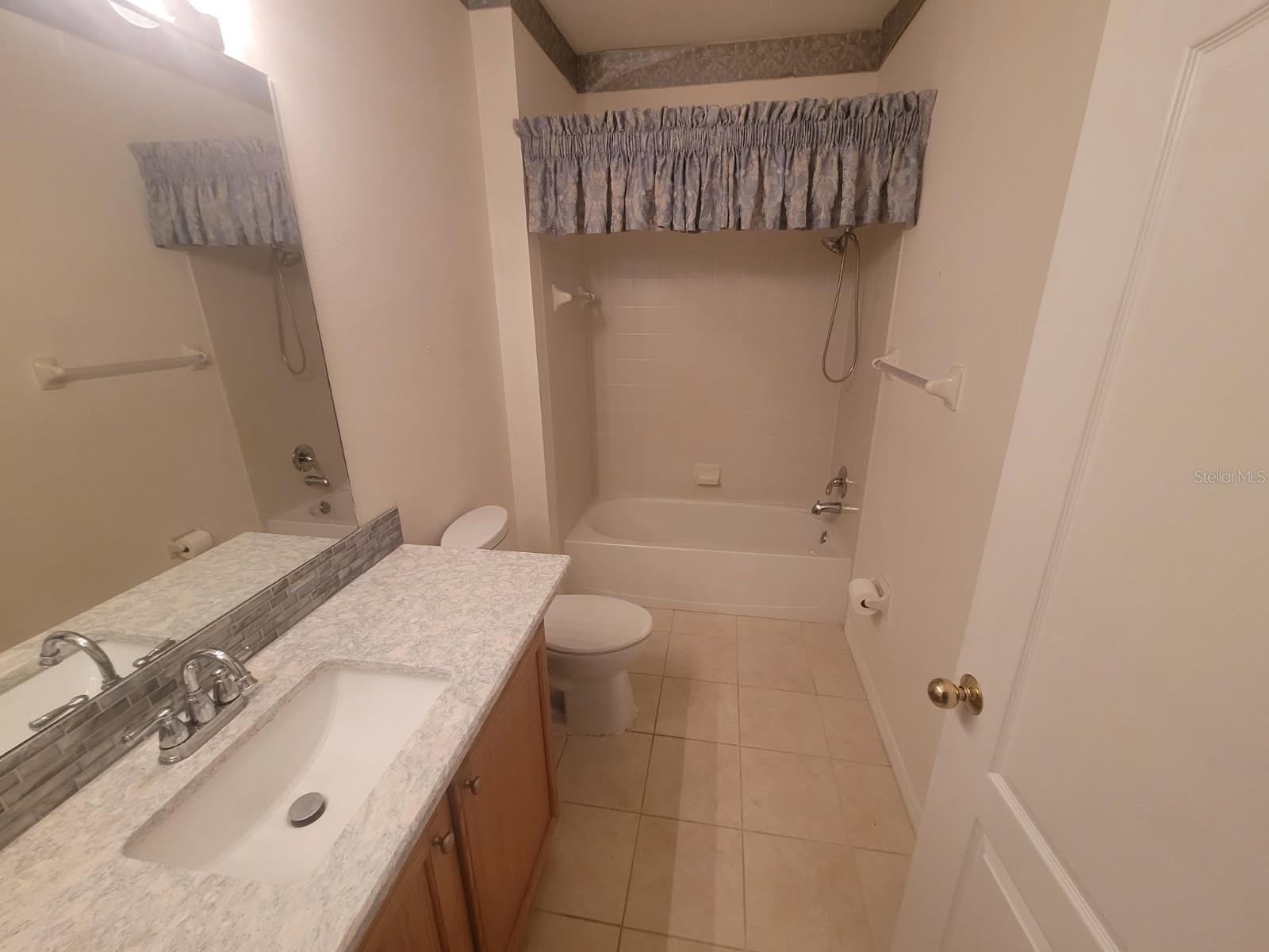 HERON CREEK - Residential Lease