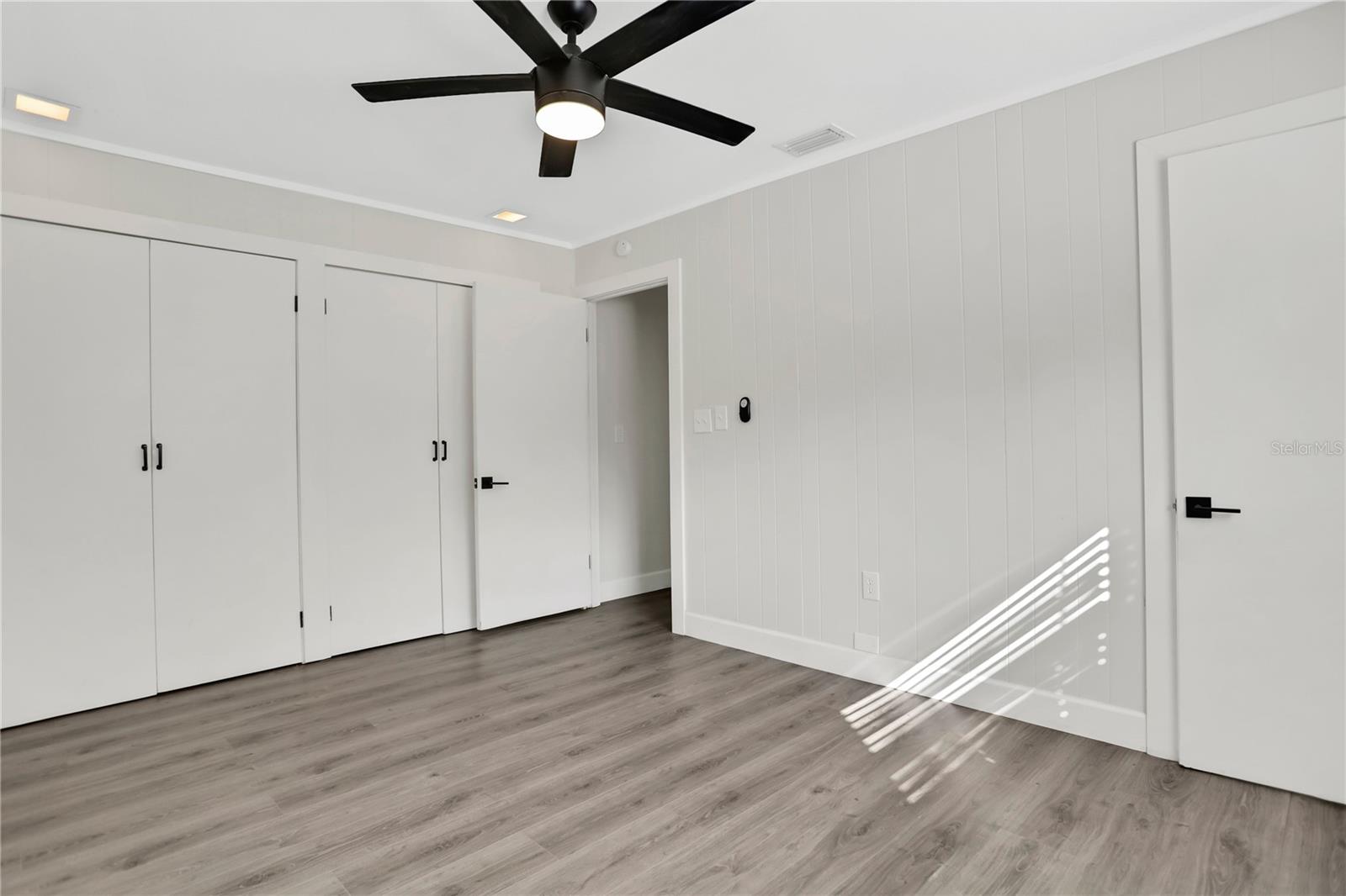 HILLCREST MANOR - Residential