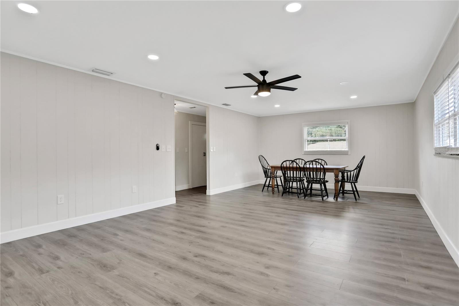 HILLCREST MANOR - Residential