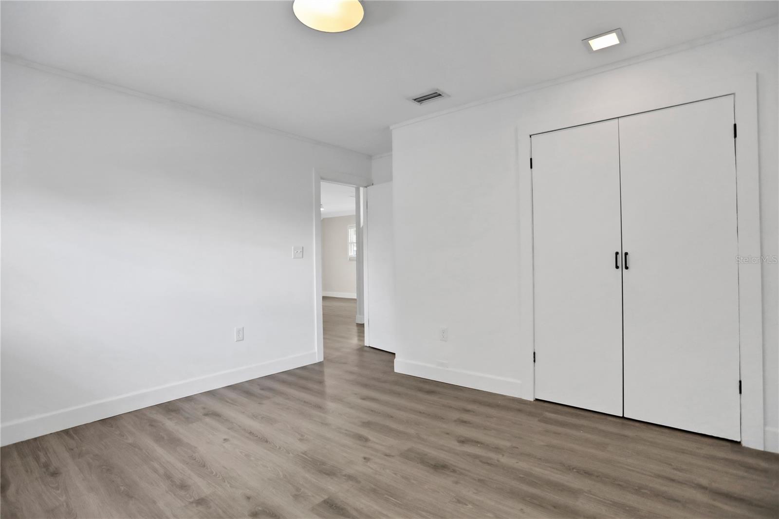 HILLCREST MANOR - Residential