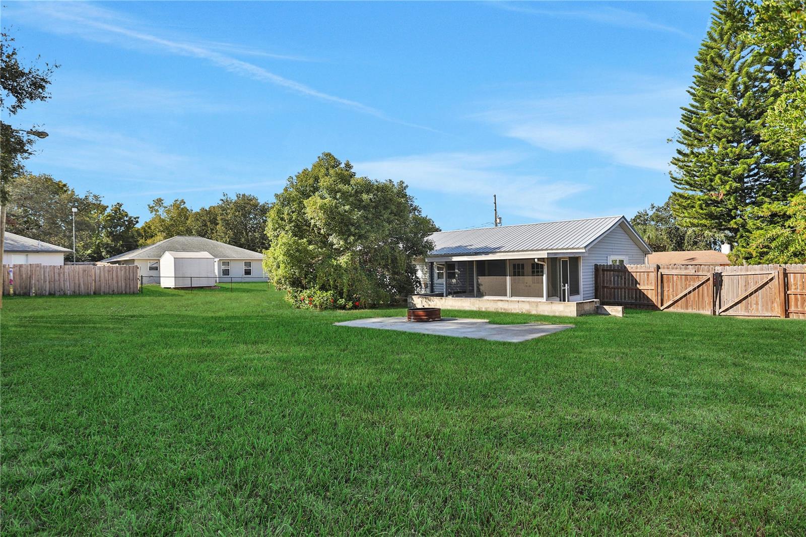 HILLCREST MANOR - Residential