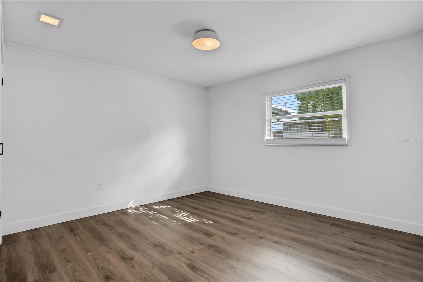 HILLCREST MANOR - Residential