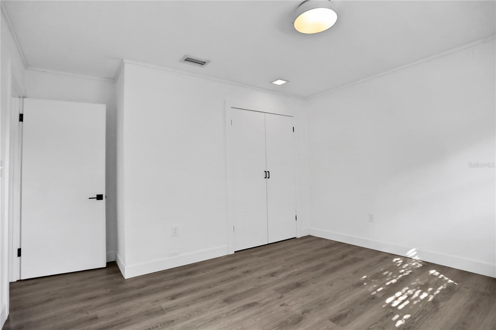 HILLCREST MANOR - Residential