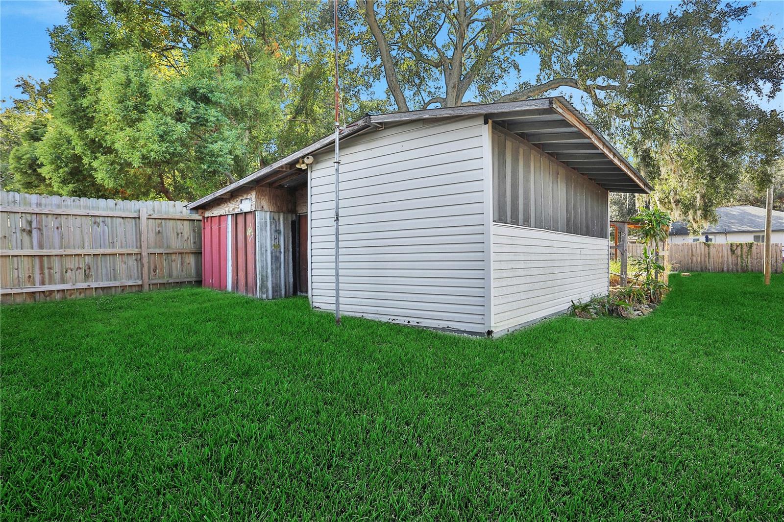 HILLCREST MANOR - Residential