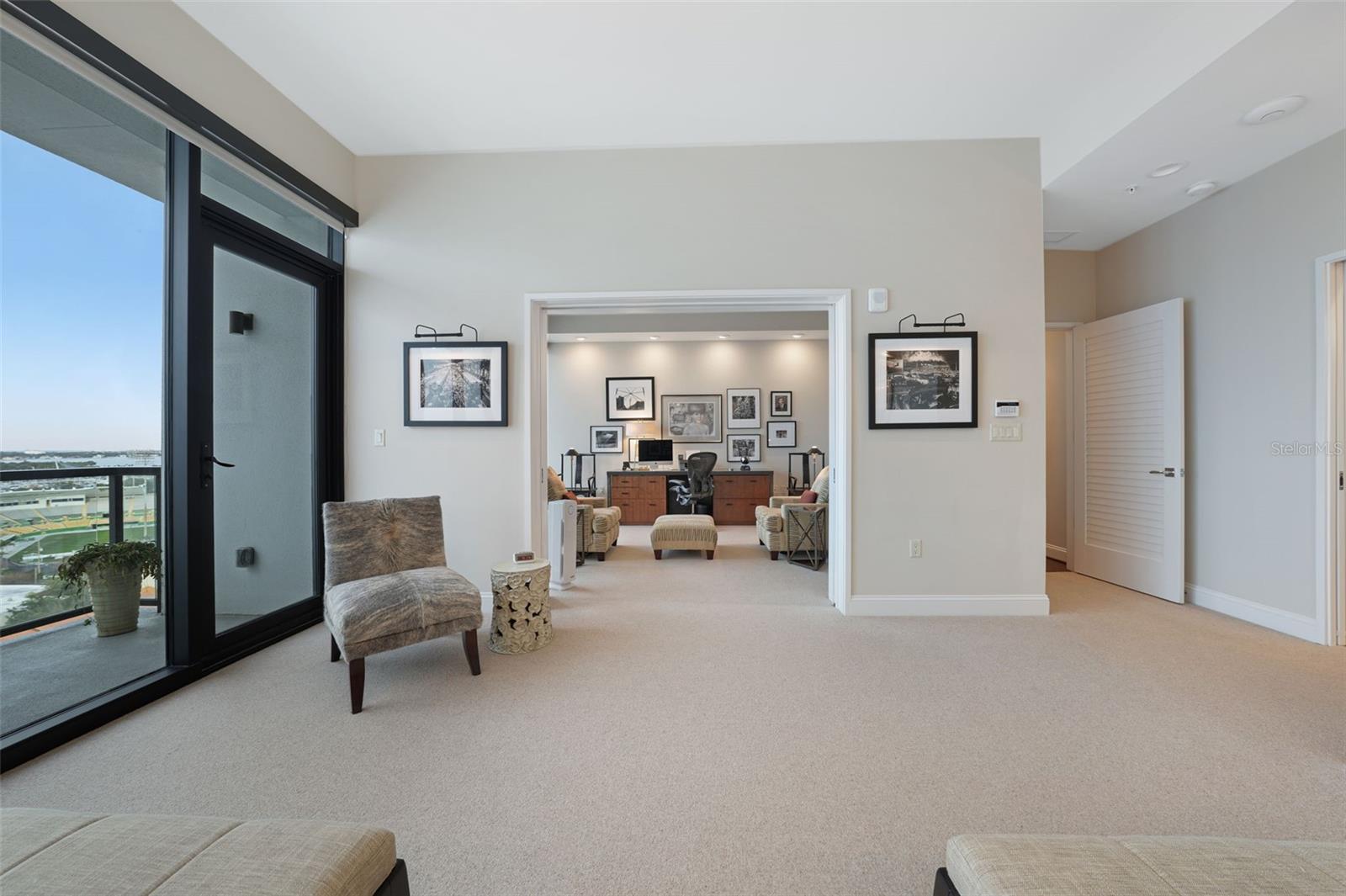 SALVADOR THE CONDO - Residential