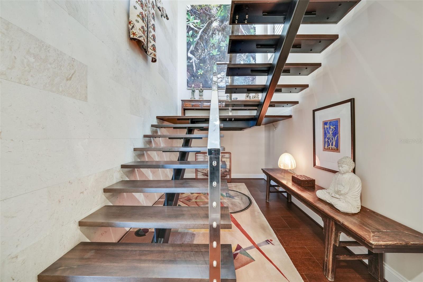 SALVADOR THE CONDO - Residential