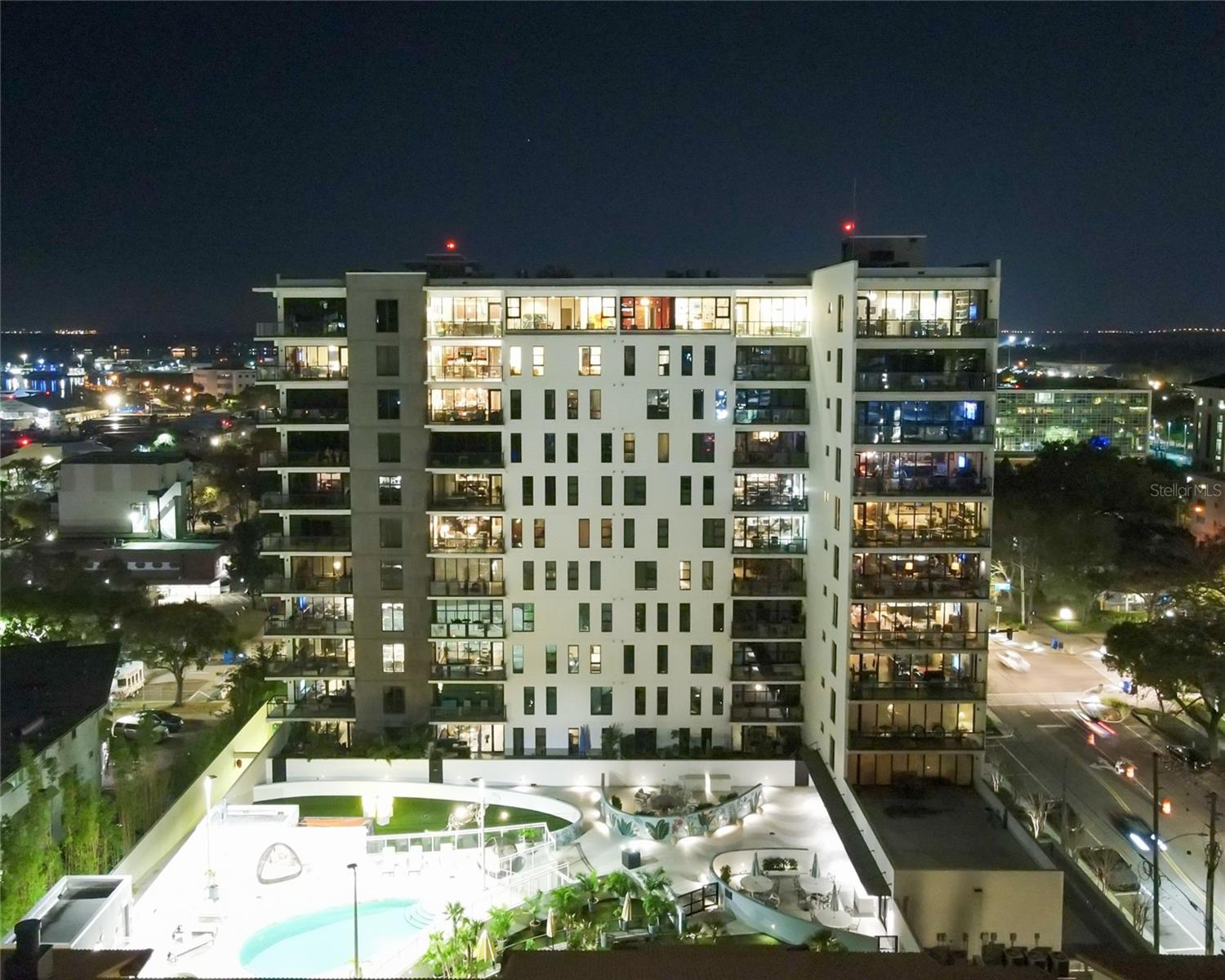 SALVADOR THE CONDO - Residential