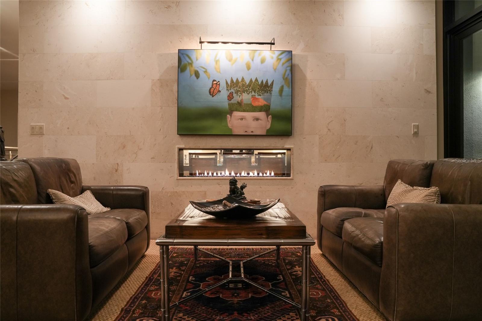 SALVADOR THE CONDO - Residential