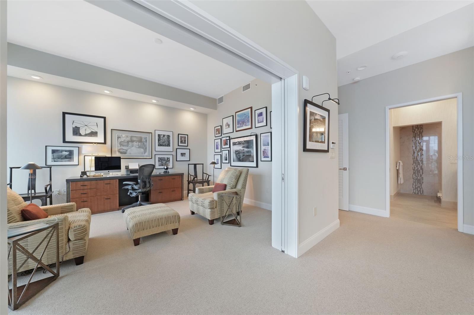 SALVADOR THE CONDO - Residential