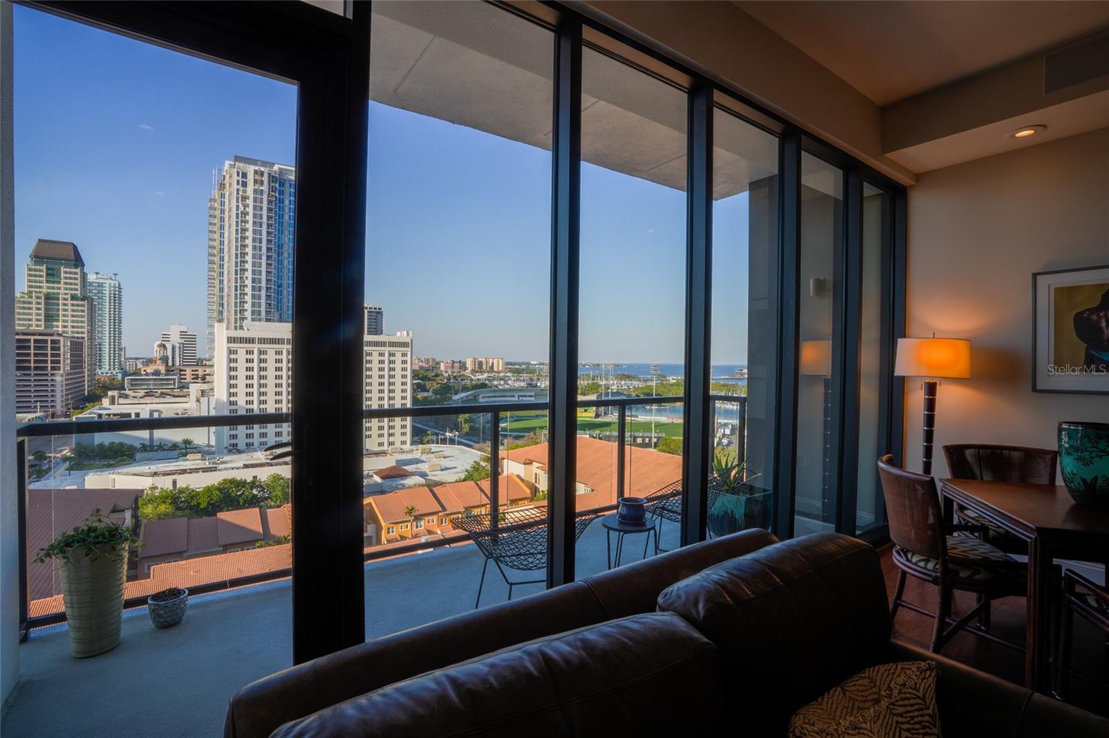 SALVADOR THE CONDO - Residential