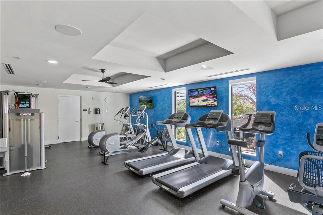 SALVADOR THE CONDO - Residential