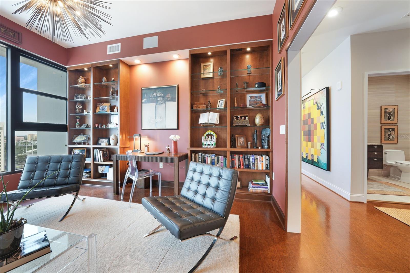 SALVADOR THE CONDO - Residential