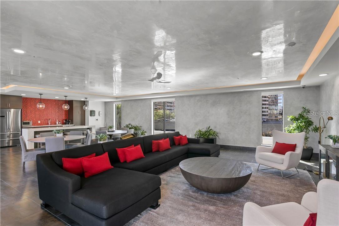 SALVADOR THE CONDO - Residential