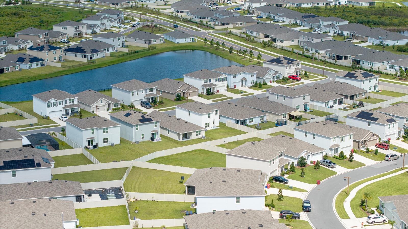 3411 GRASSY KNOLL COURT