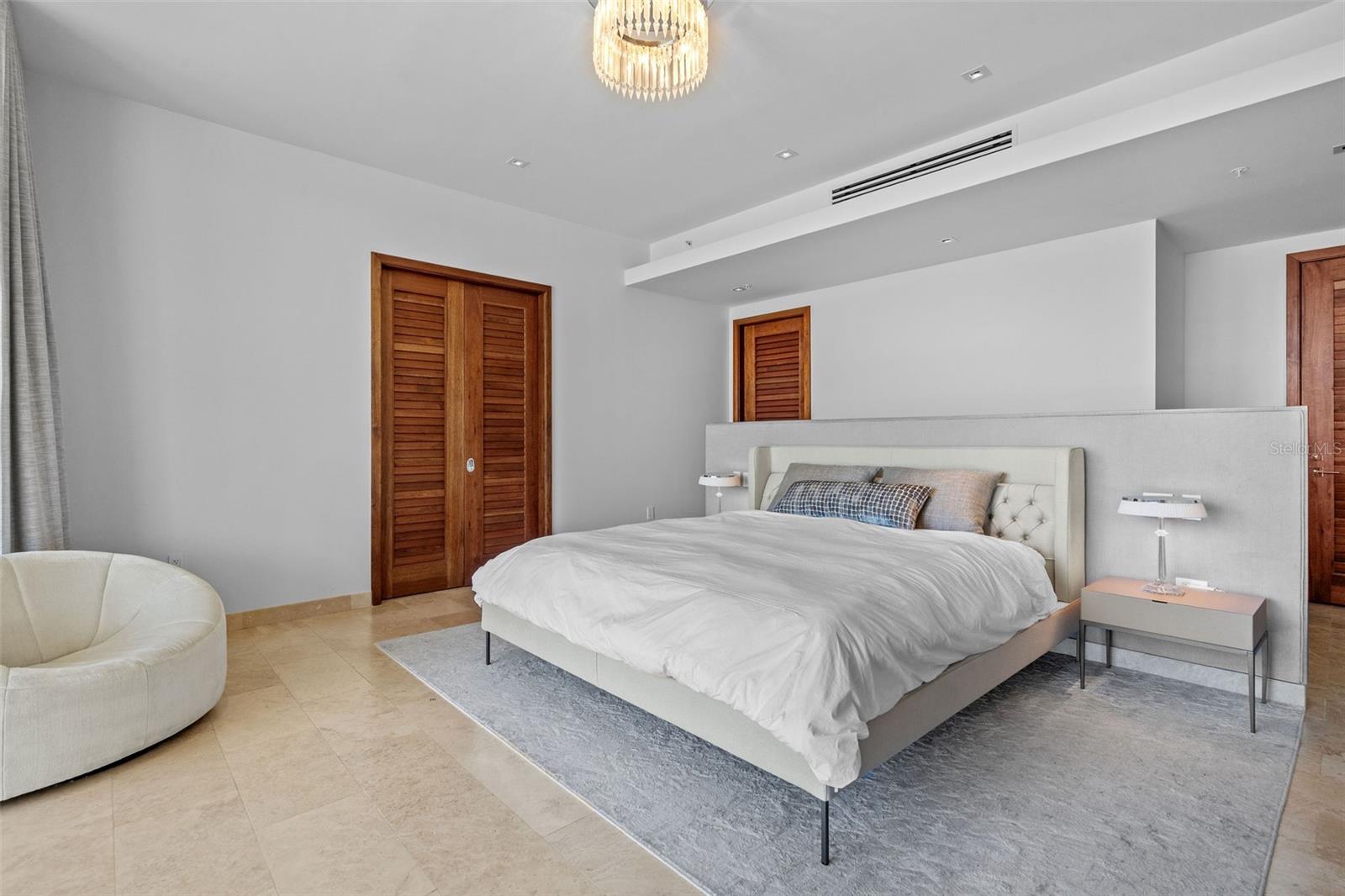 WEST BEACH RESIDENCES - Residential