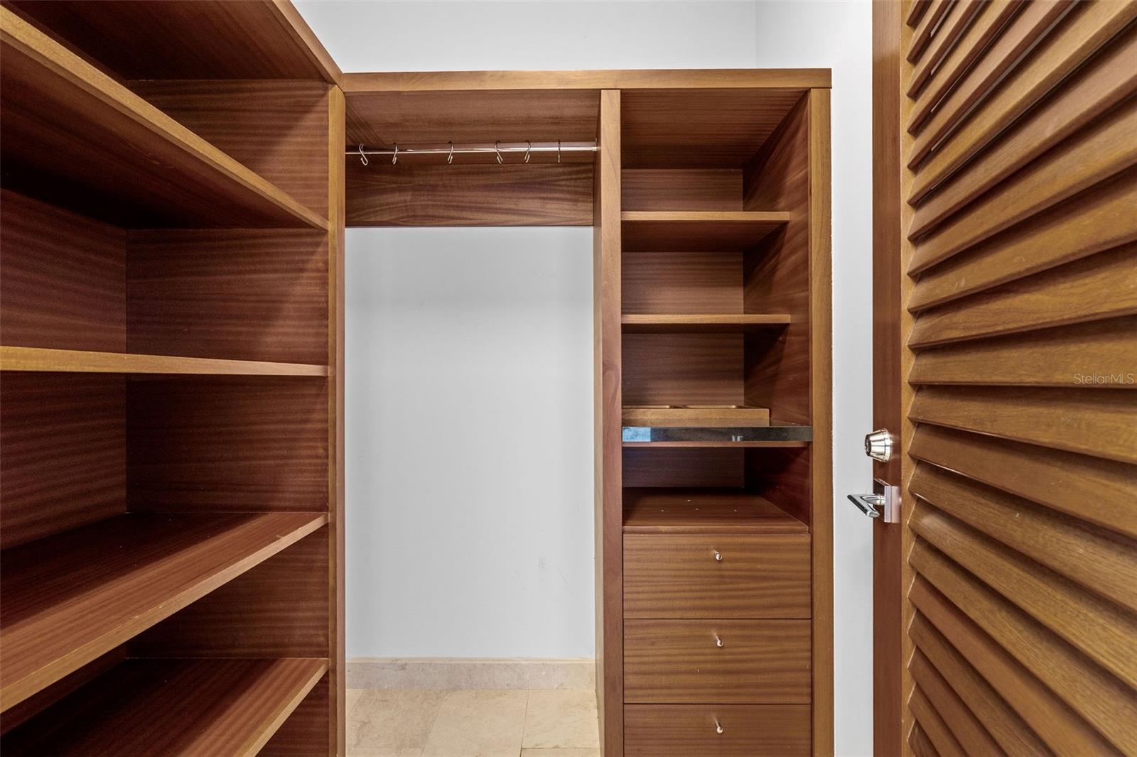 WEST BEACH RESIDENCES - Residential