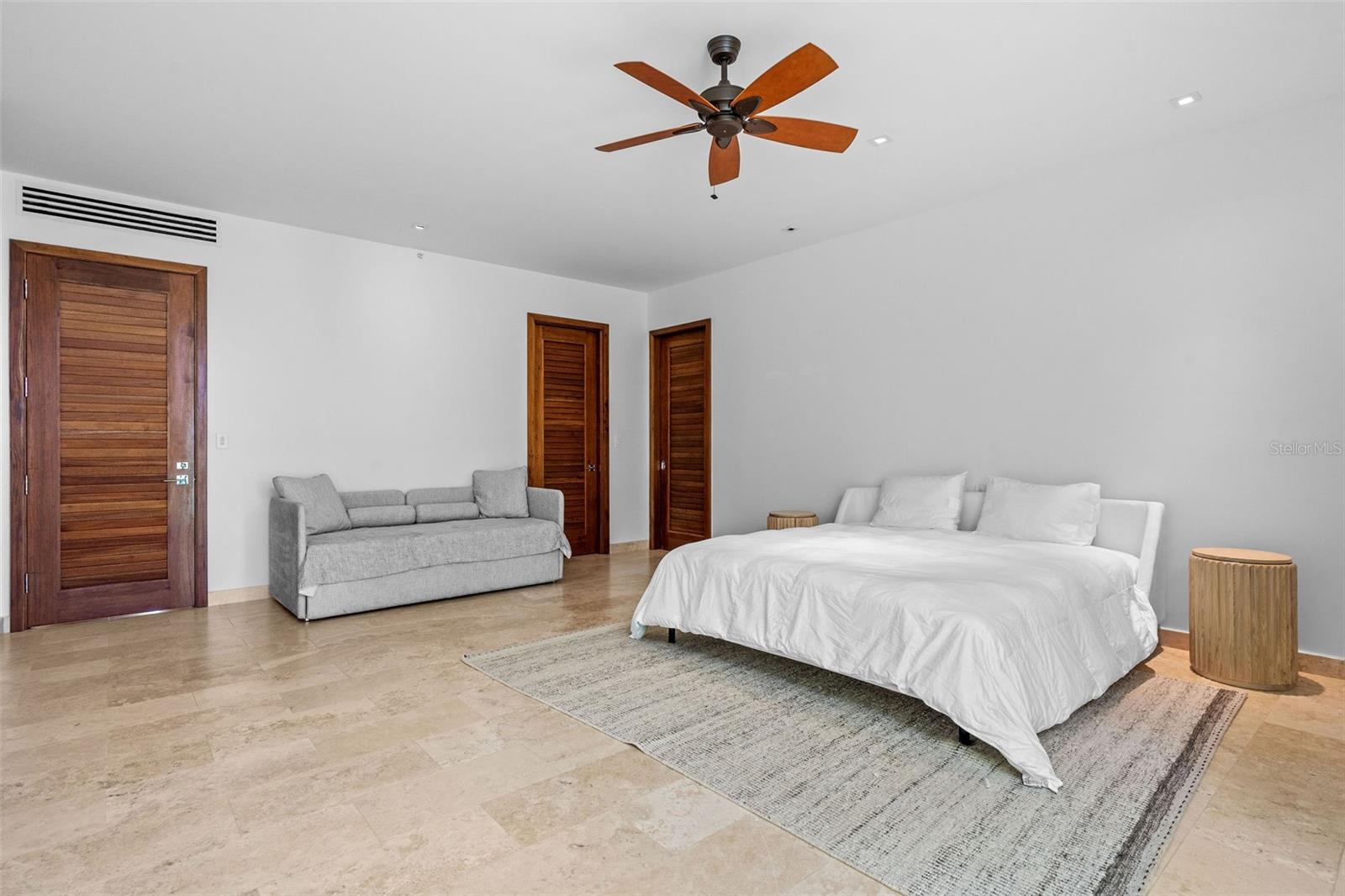WEST BEACH RESIDENCES - Residential