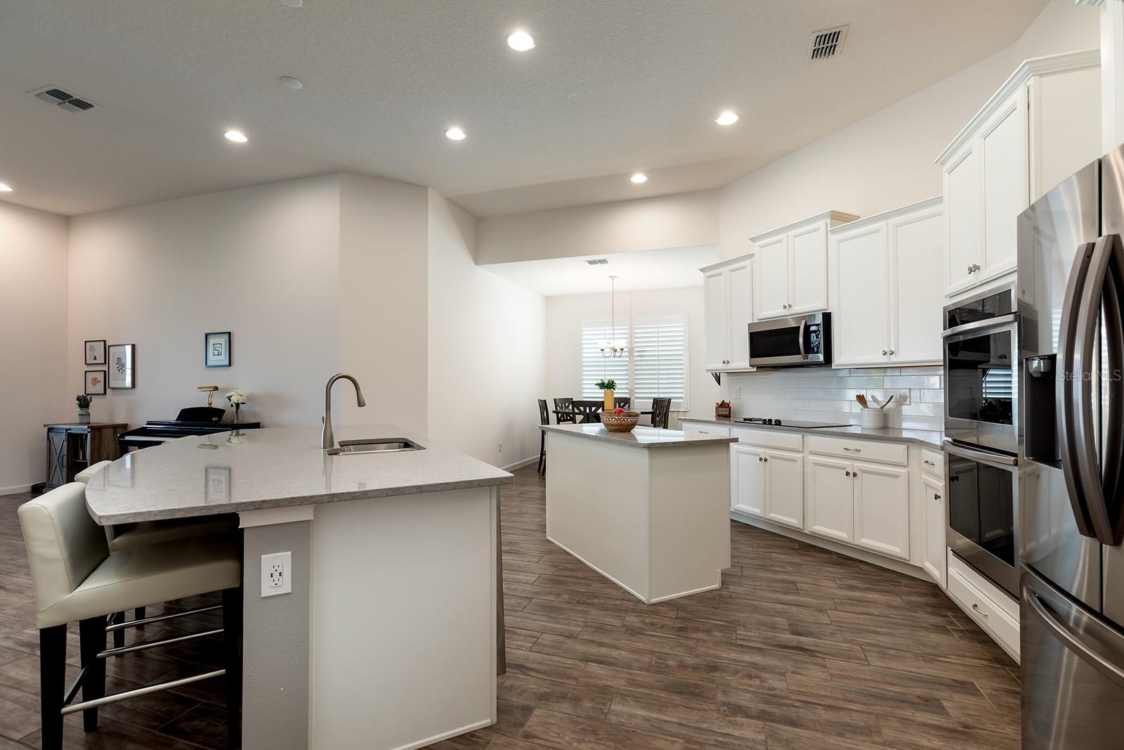 ESTATES AT SAWGRASS PLANTATION - Residential