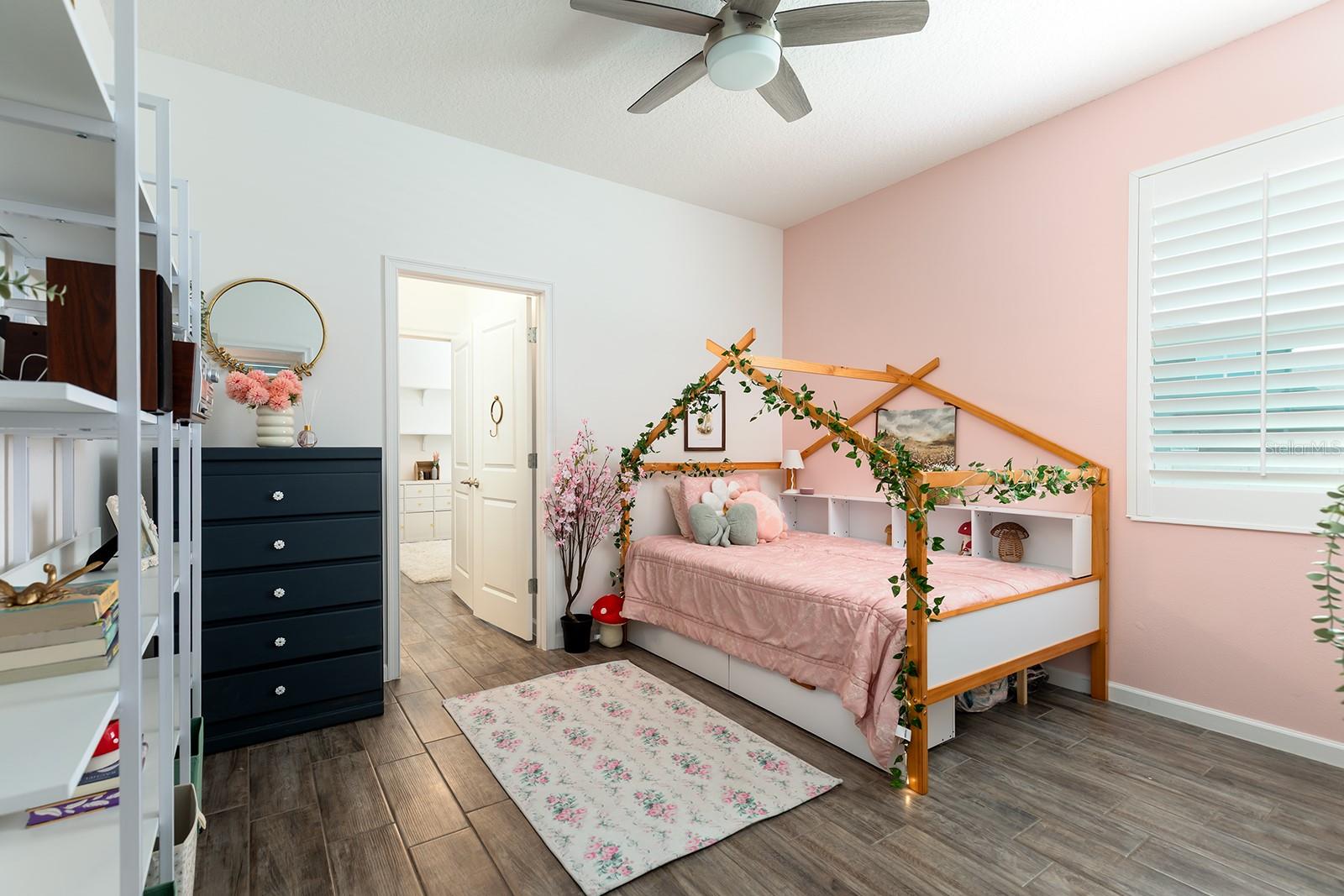 ESTATES AT SAWGRASS PLANTATION - Residential