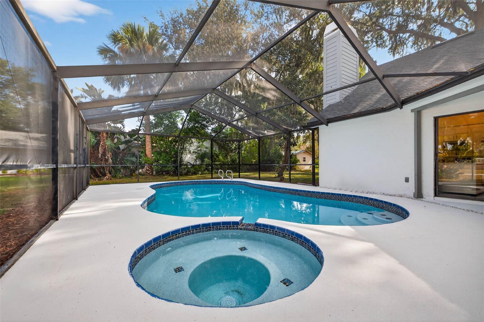 TURTLE LAKES - Residential