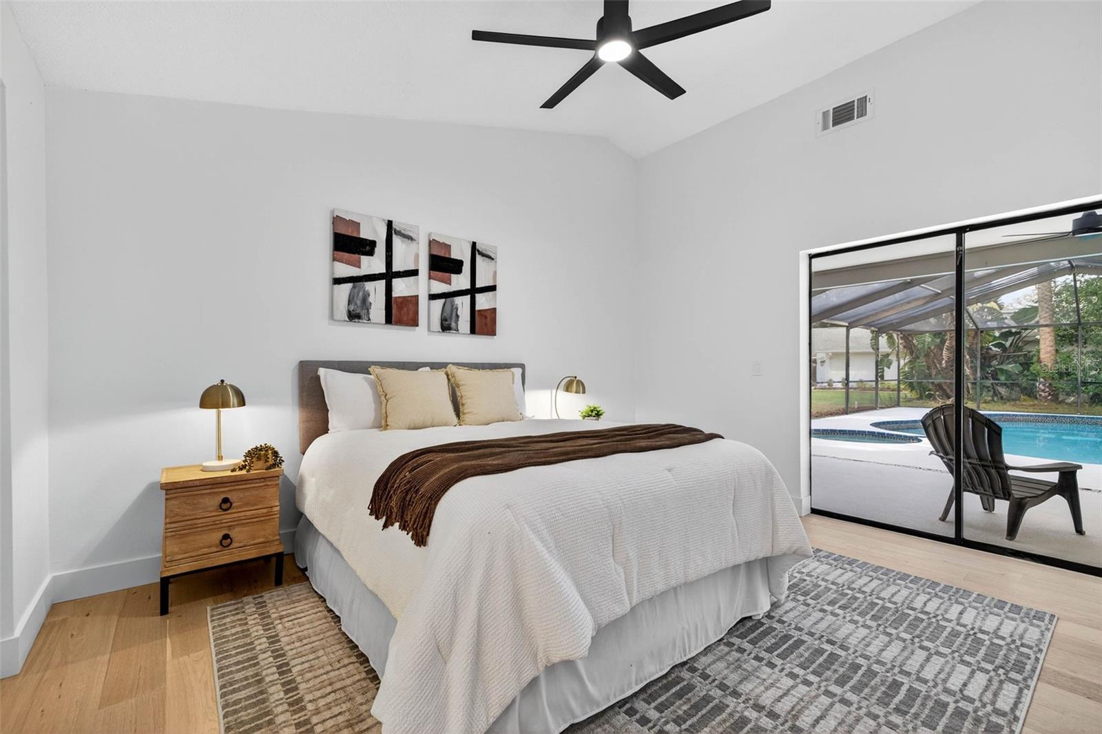 TURTLE LAKES - Residential