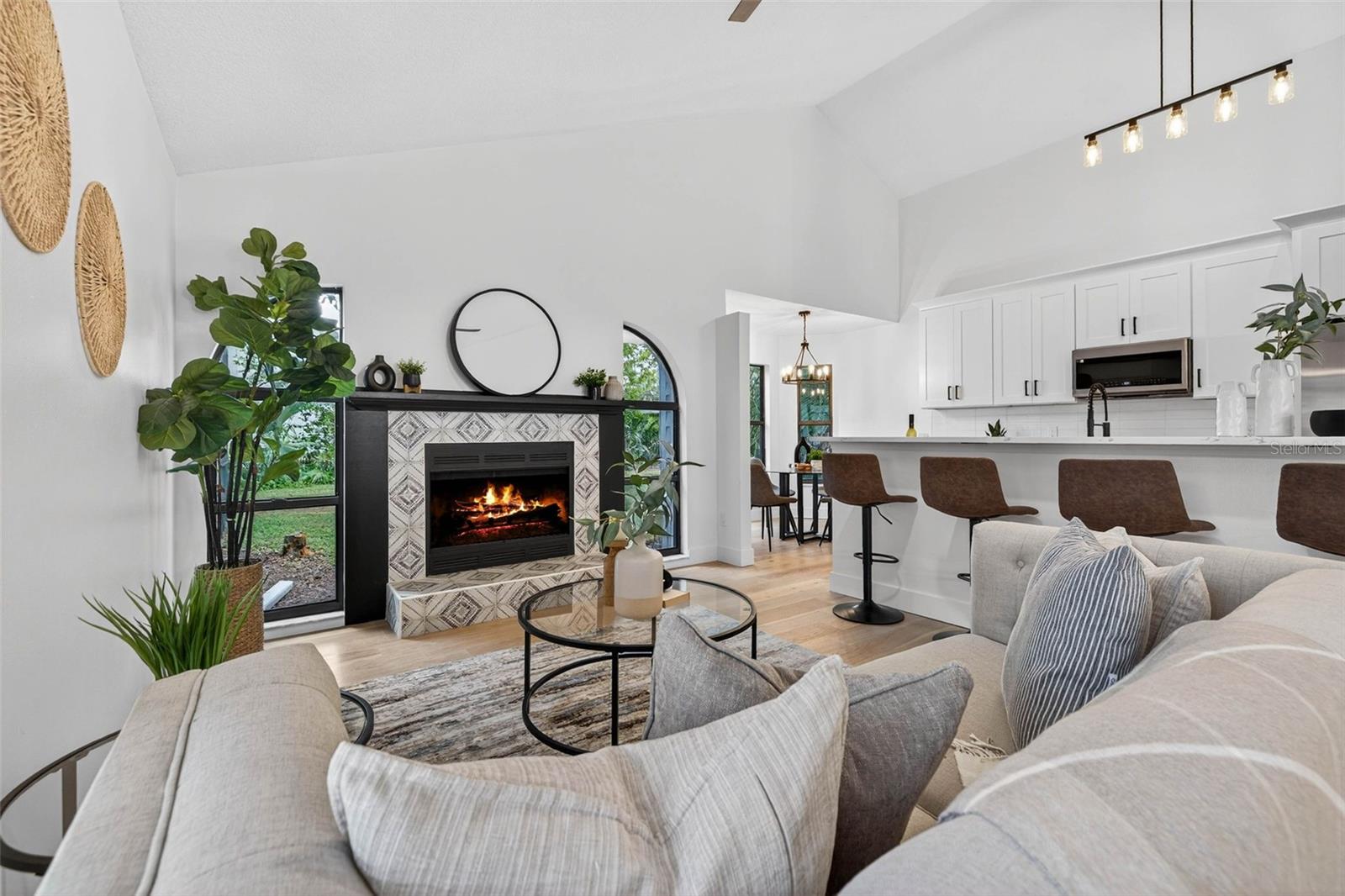 TURTLE LAKES - Residential