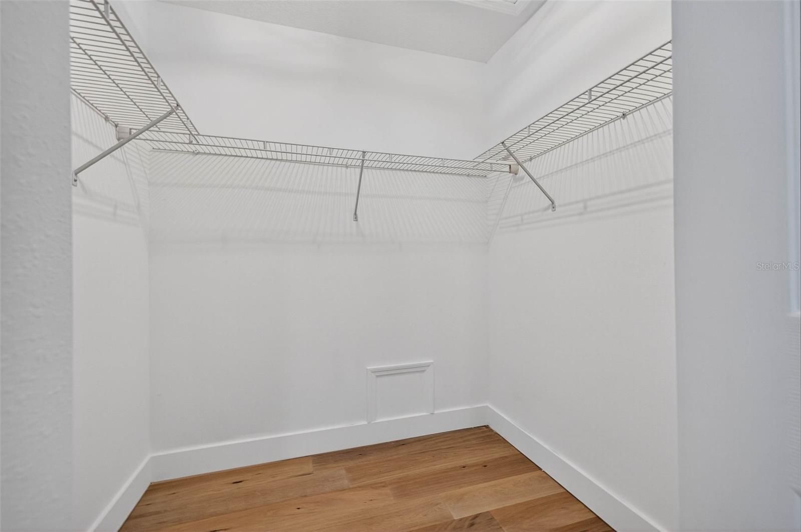 TURTLE LAKES - Residential