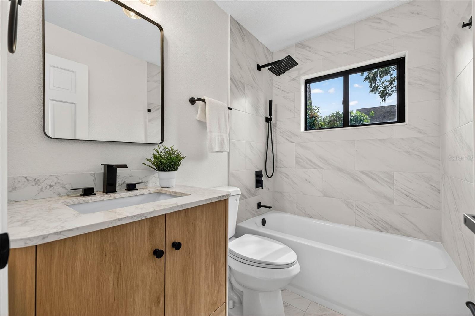 TURTLE LAKES - Residential