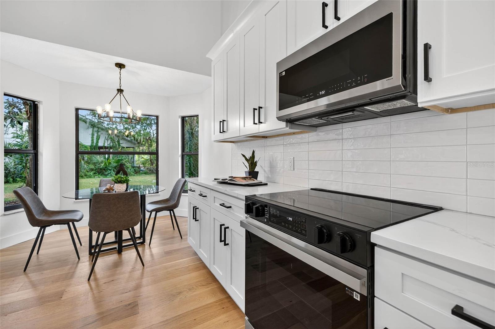 TURTLE LAKES - Residential