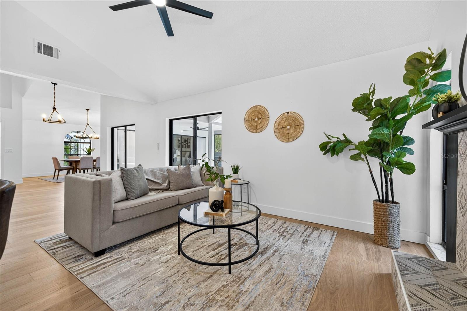 TURTLE LAKES - Residential