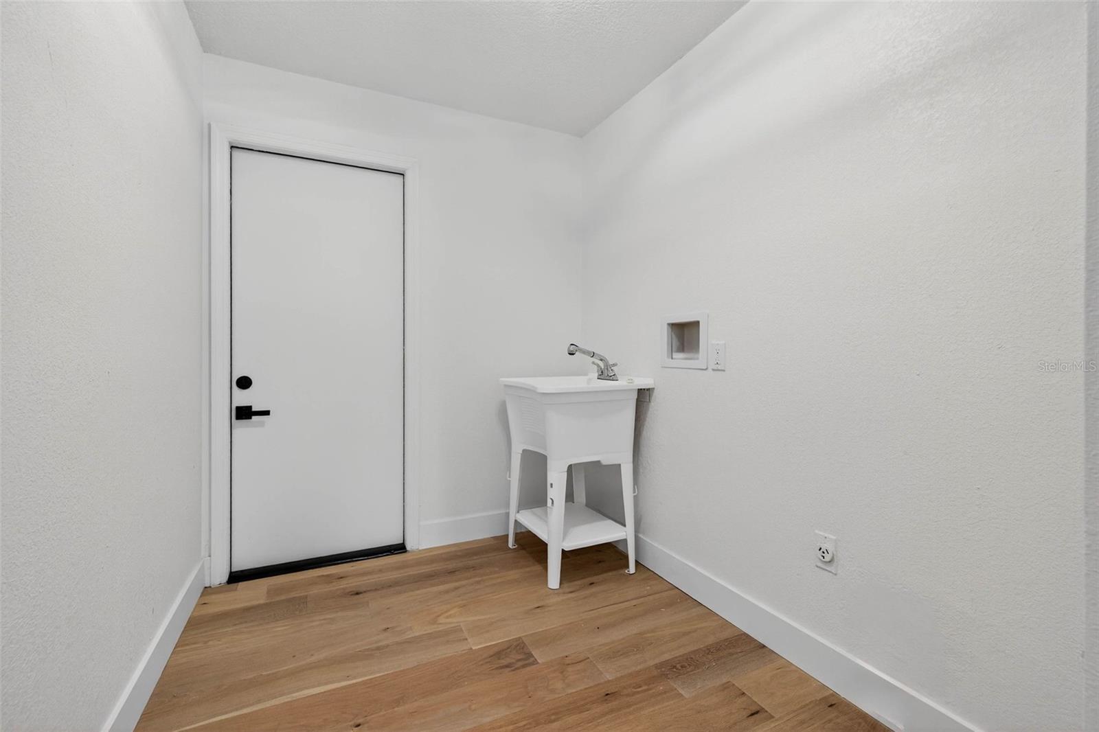 TURTLE LAKES - Residential