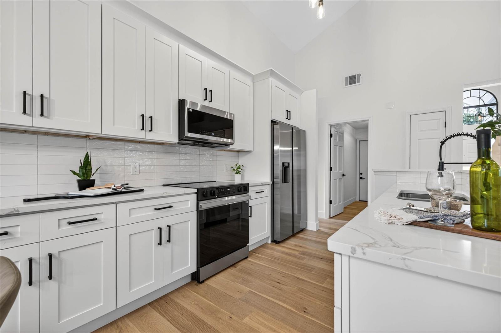 TURTLE LAKES - Residential