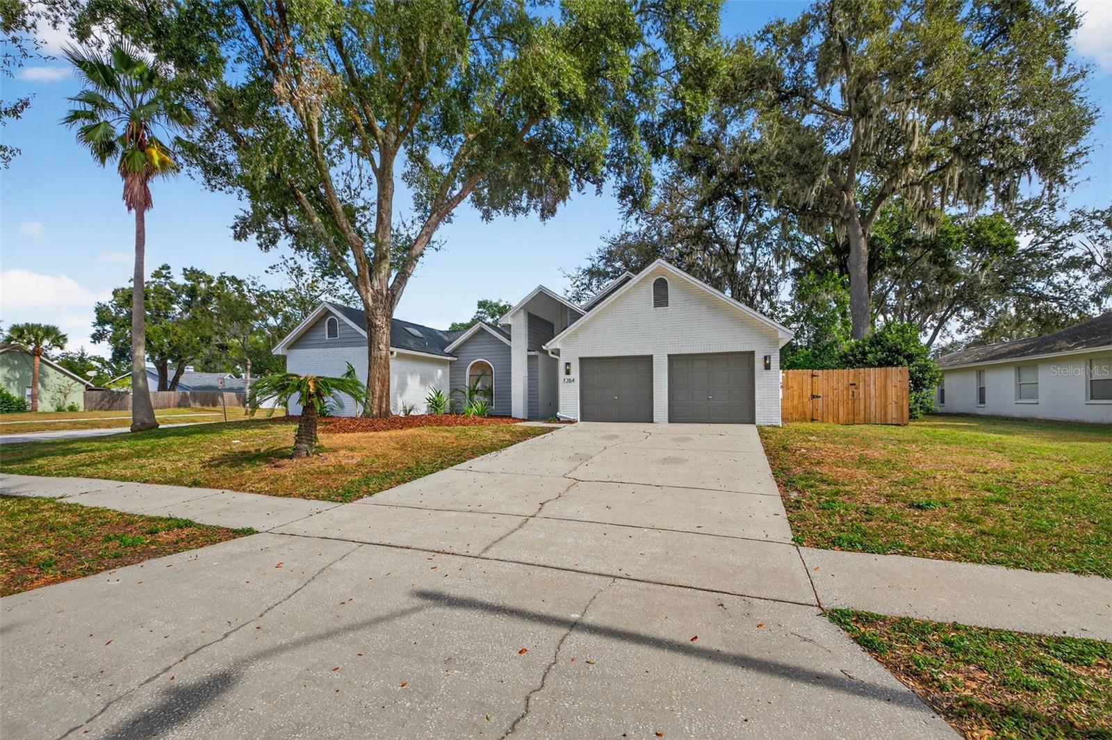 TURTLE LAKES - Residential