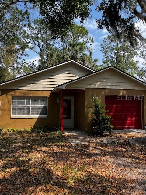 EUSTIS CENTURY OAK ESTATES - Residential Lease