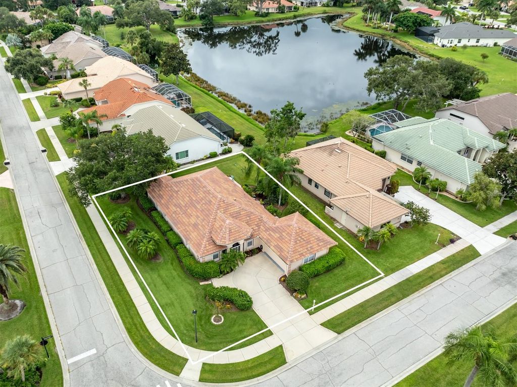 Photo of 155 Grand Oak Circle, Venice, FL 34292 (MLS # N6141565)
