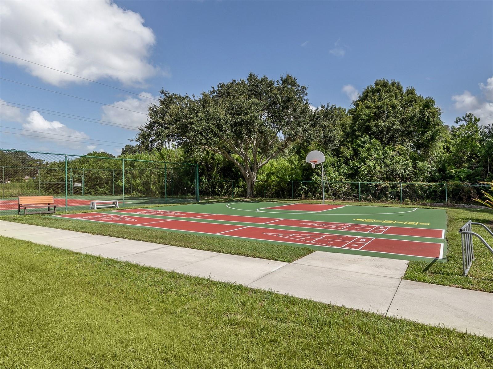 HIDDEN LAKES CLUB PH 1 - Residential