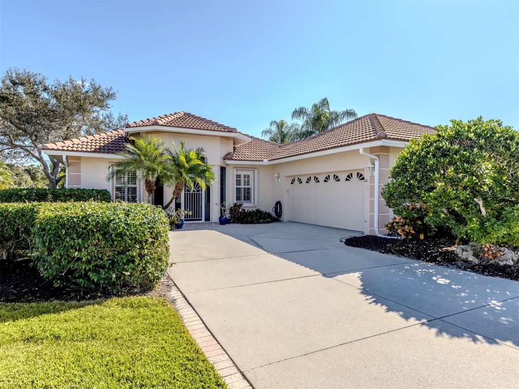 Photo of 155 Grand Oak Circle, Venice, FL 34292 (MLS # N6141565)